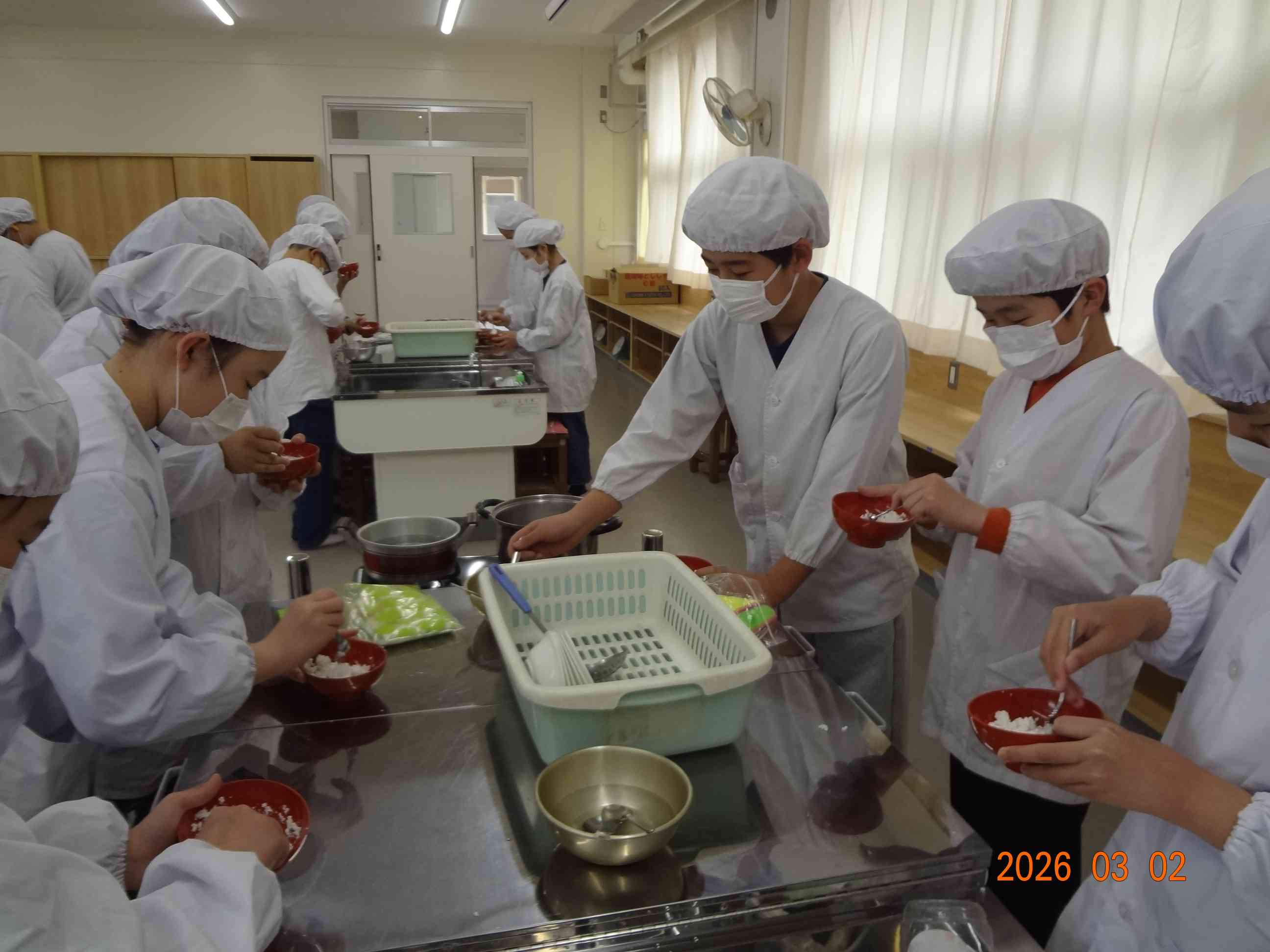 まだ水が足りないね！もう少し足そう…